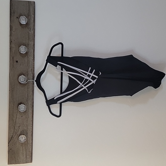 NWOT adidas Black onepiece Swimsuit SZ XL - Picture 2 of 5